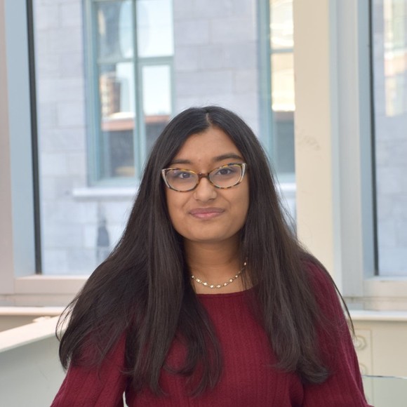 Meet your Posher, Maheen - Picture 1 of 1